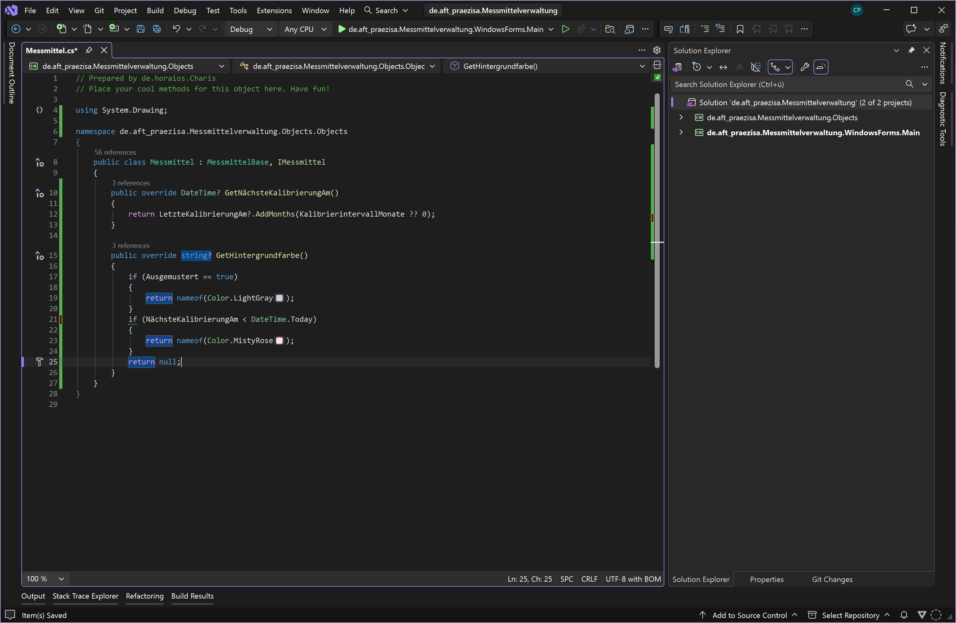 Visual Studio mit der fertigen Methode GetHintergrundfarbe; neben Color.LightGray und Color.MistyRose zeigt der Editor kleine Farbfelder.